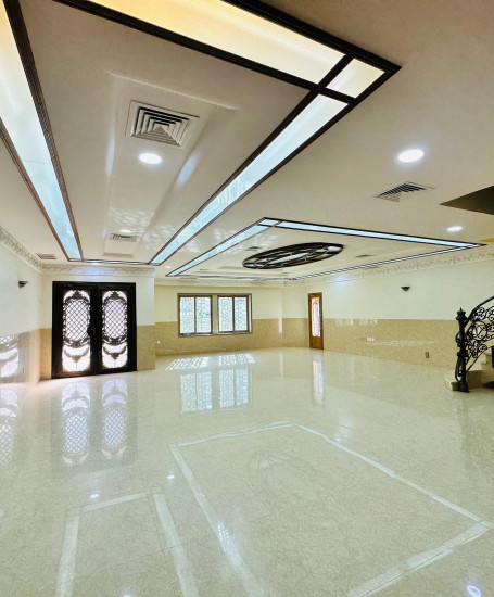 Spacious 7-Bedroom Villa for Rent in Adan